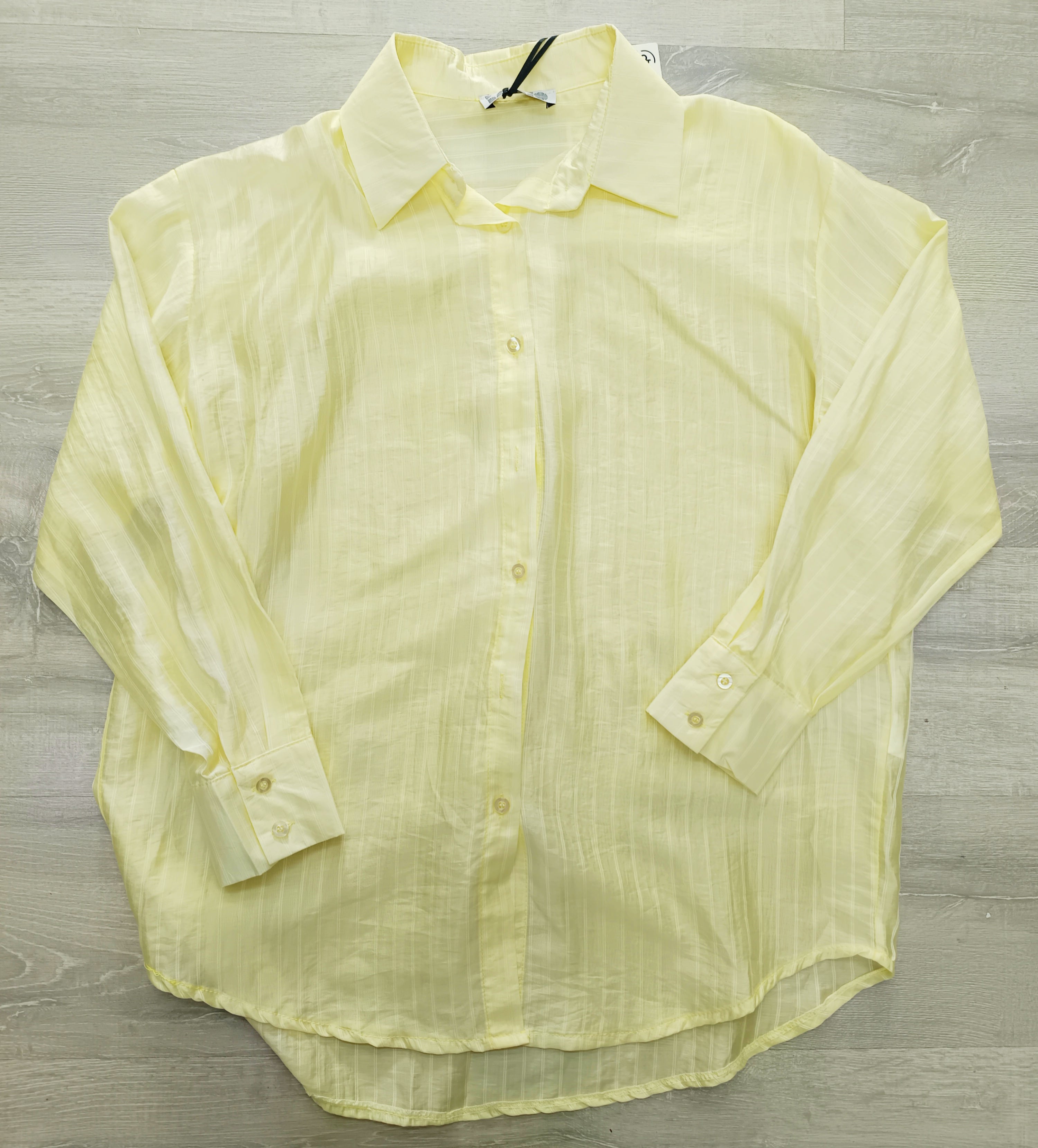 Camisa semitransparente