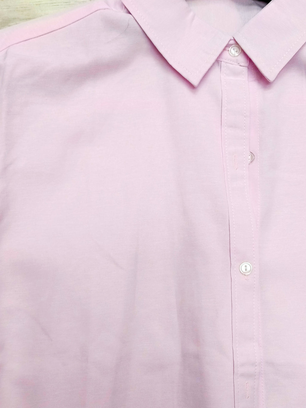 Camisa oversize con corte a los lados