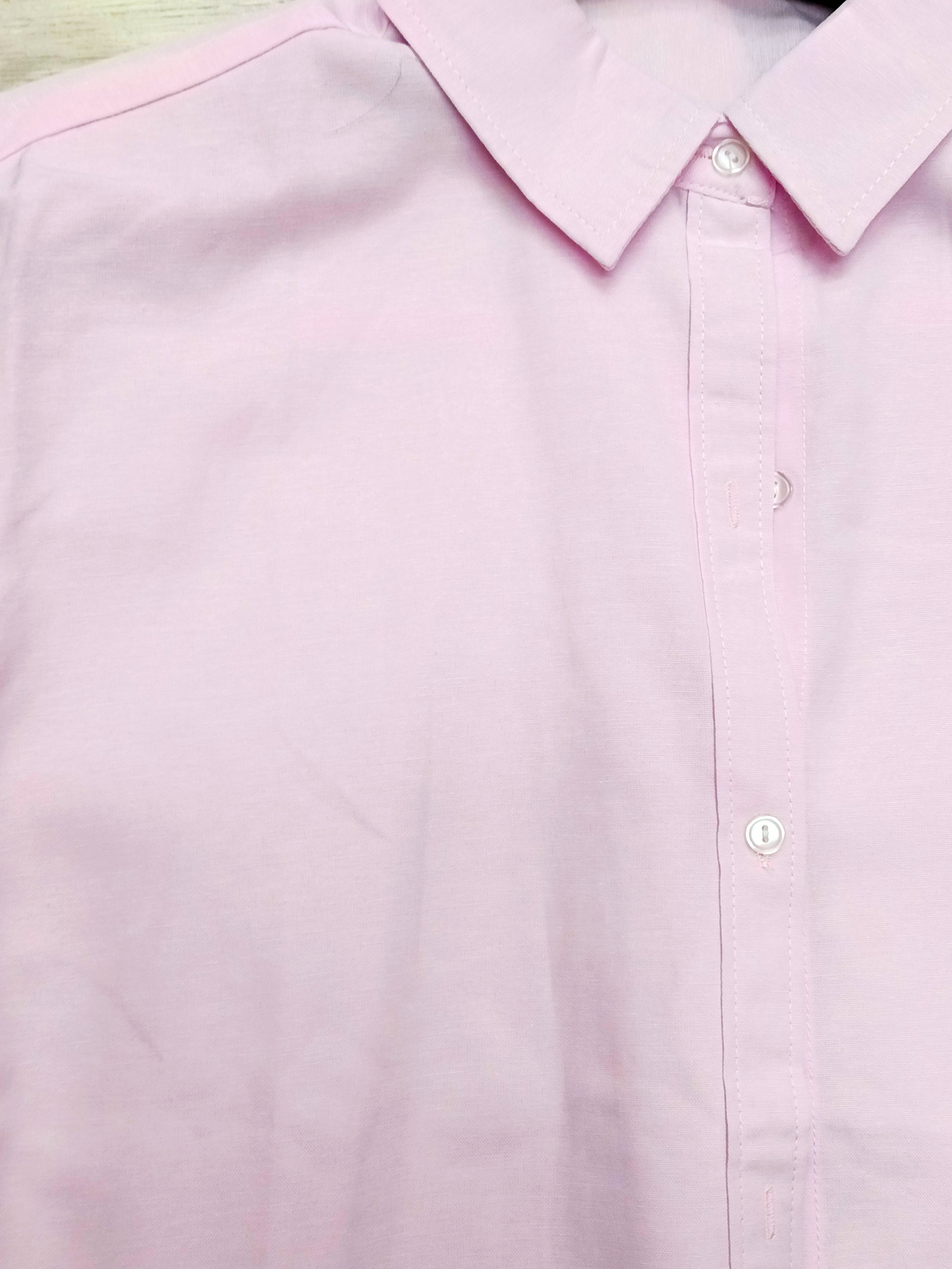 Camisa oversize con corte a los lados