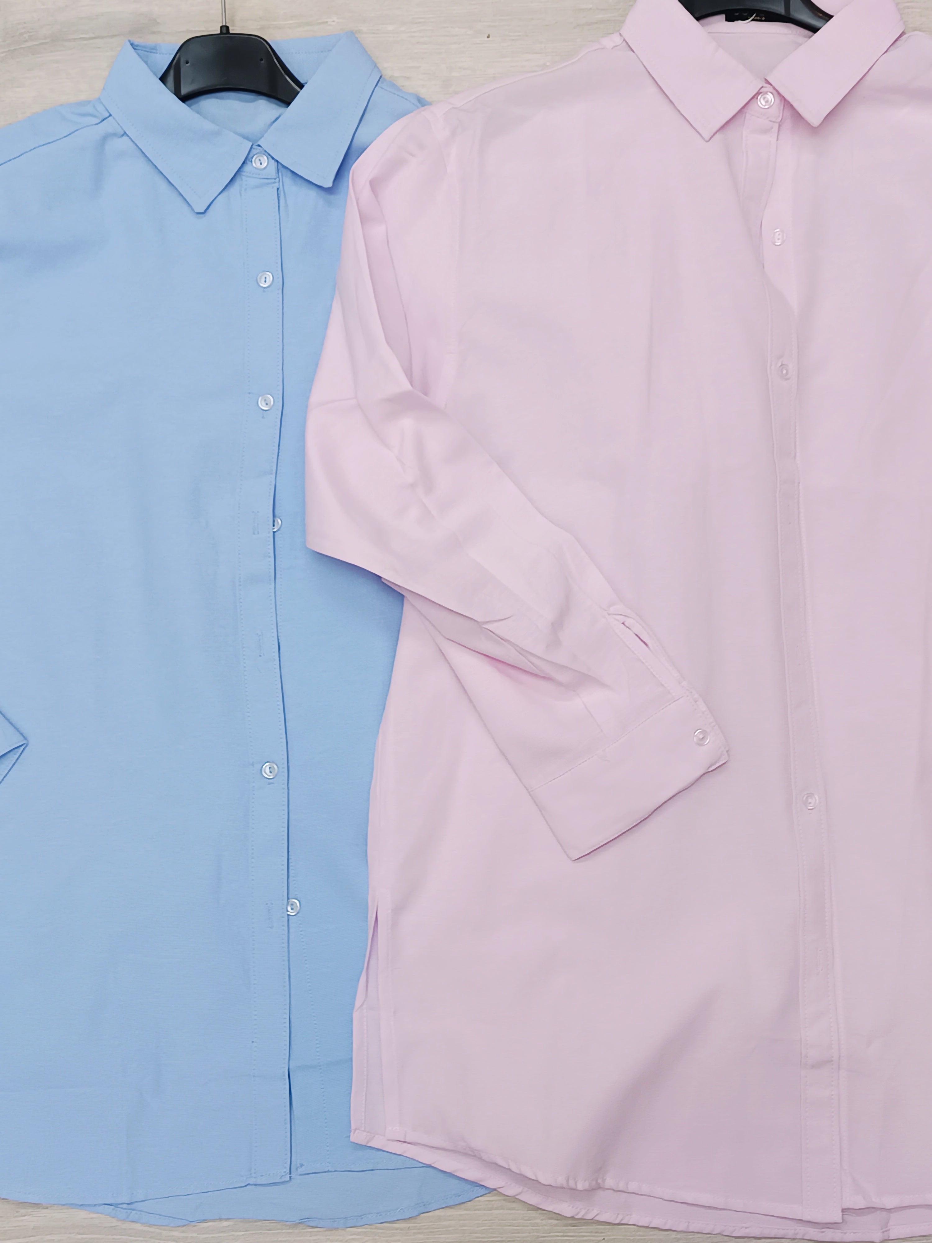 Camisa oversize con corte a los lados
