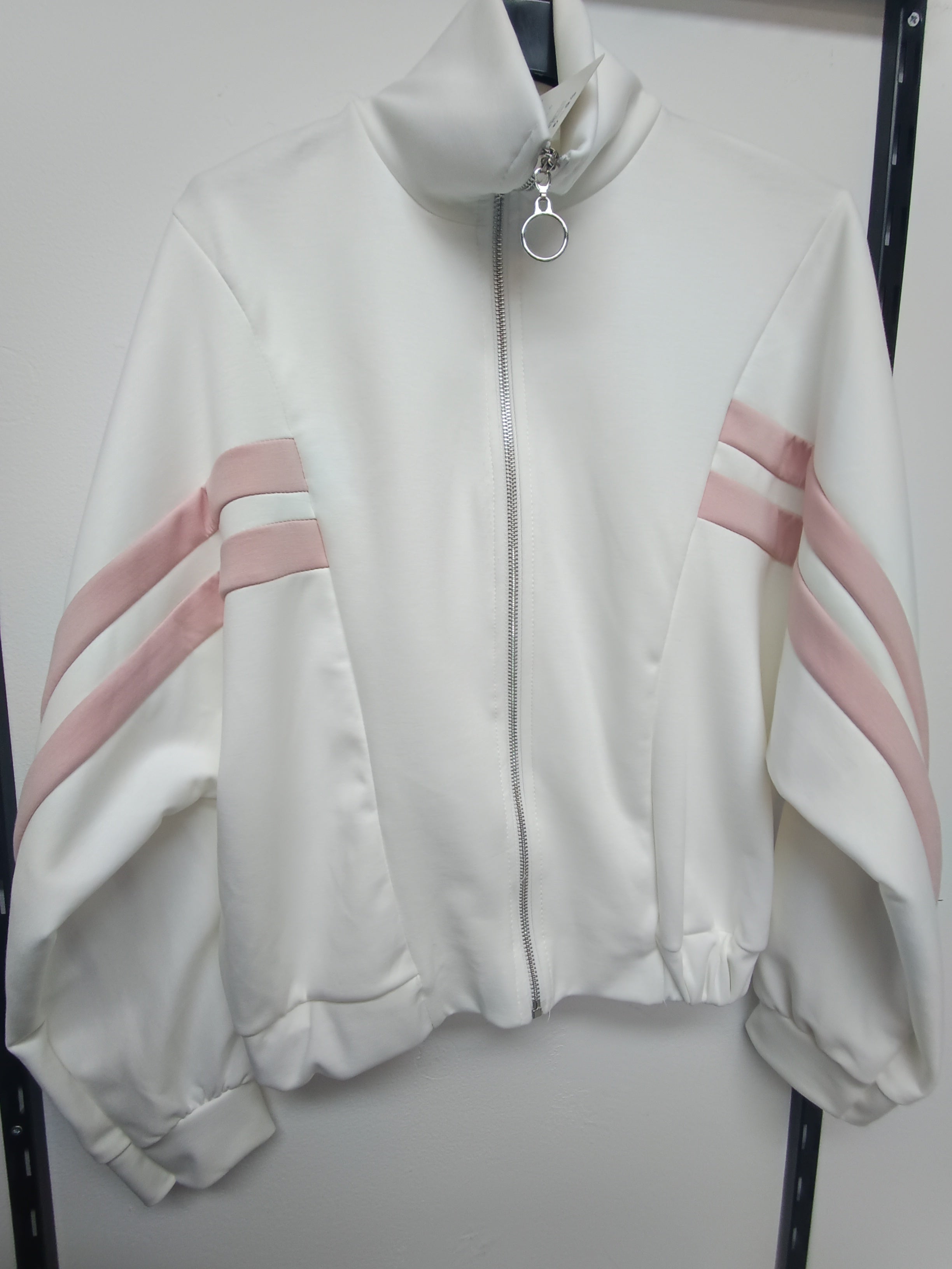 Chaqueta ligera con cremallera