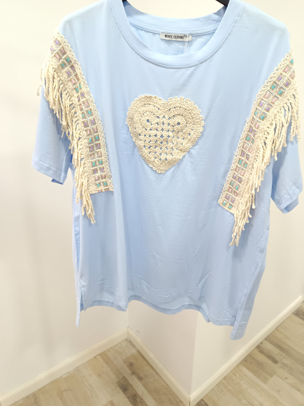 Camiseta fleco crochet