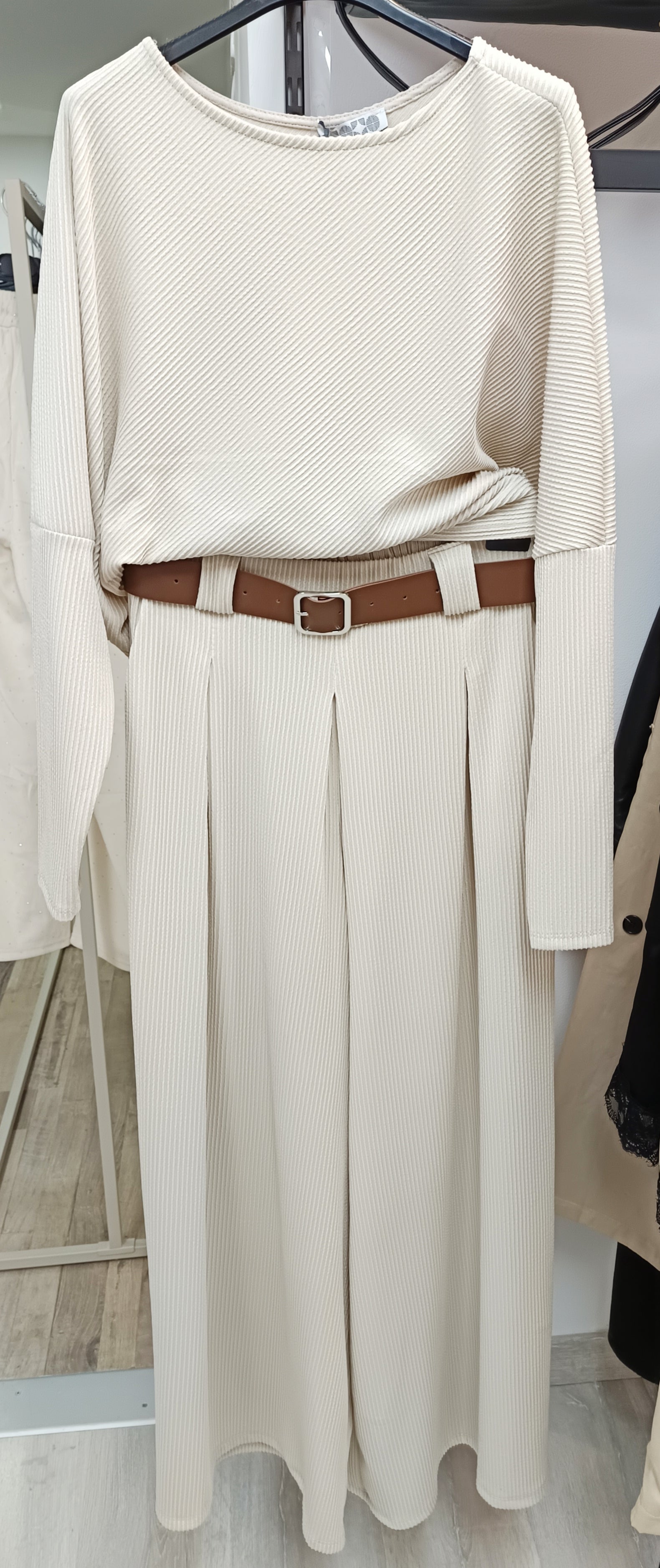 Conjunto tejido plisado