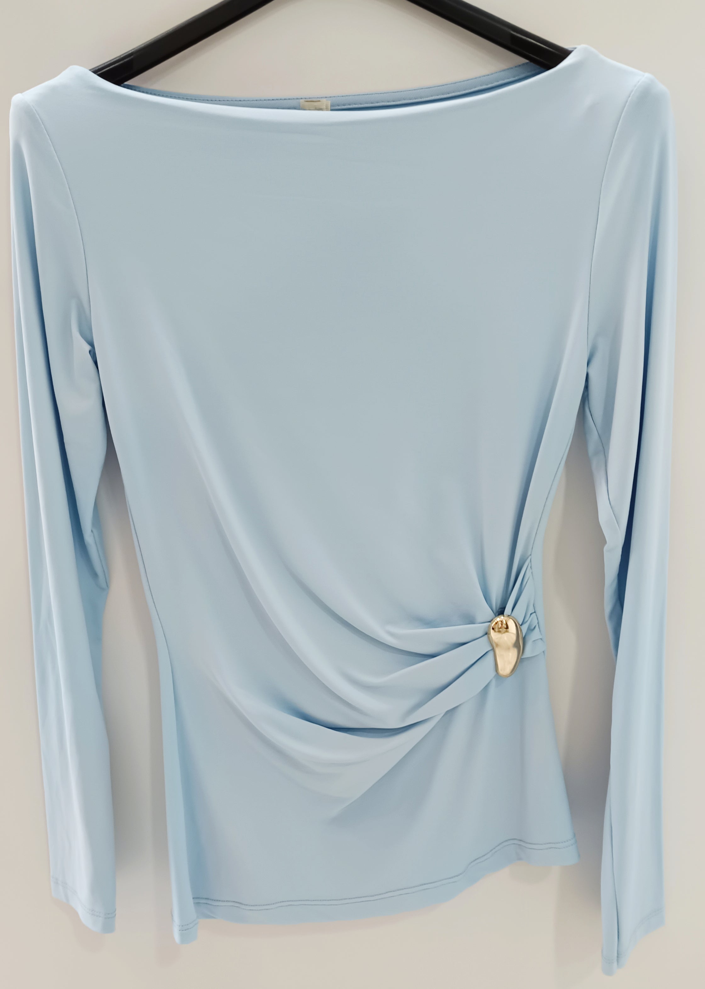 Camiseta manga larga con detalle dorado