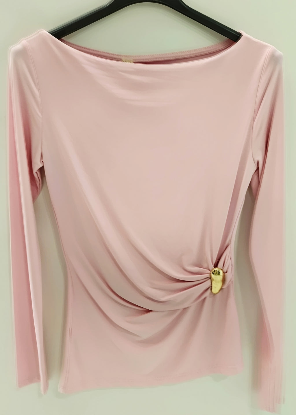 Camiseta manga larga con detalle dorado