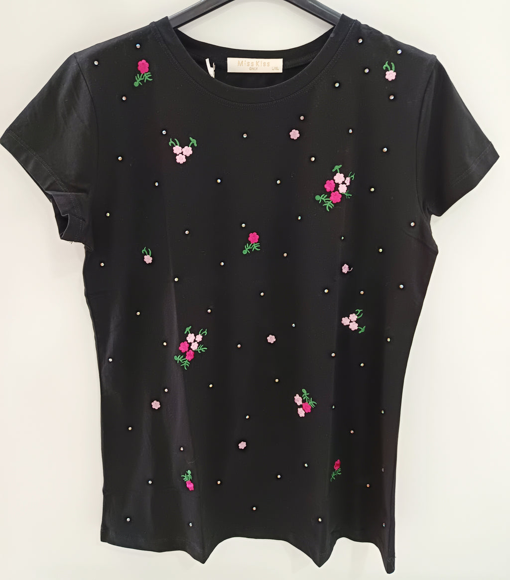 Camiseta bordada con flores y strass