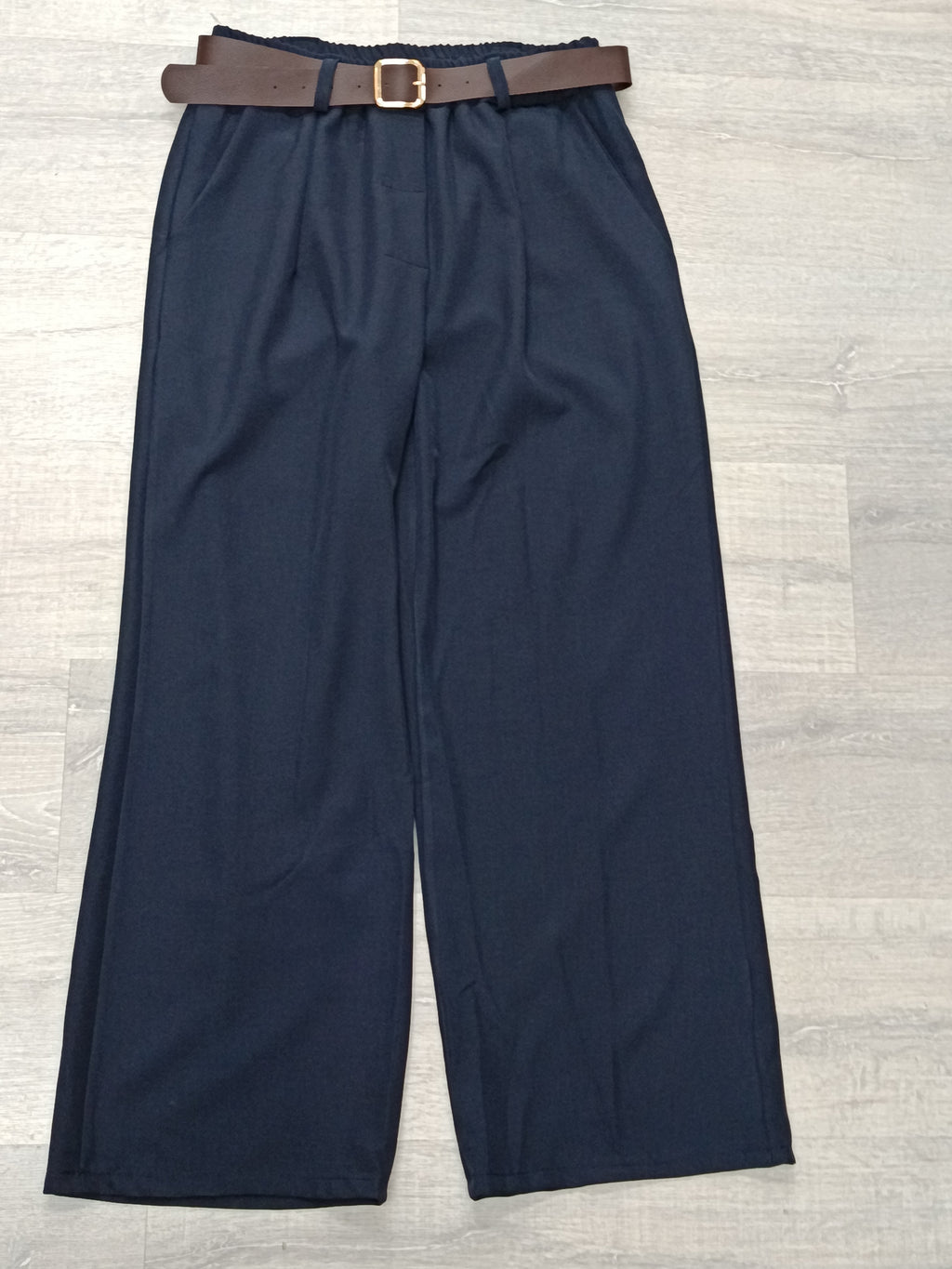 Pantalón palazzo ligero cinturón