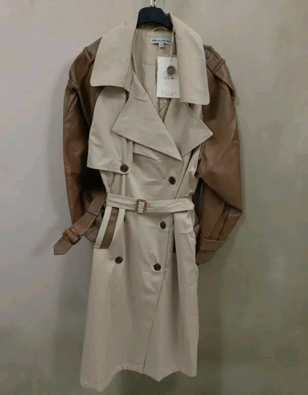 Gabardina combinada polipiel