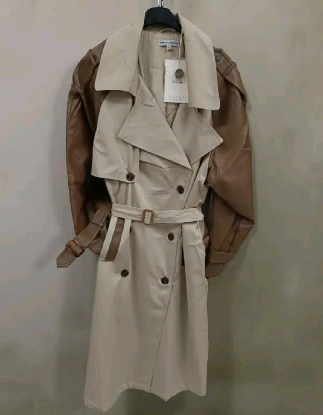 Gabardina combinada polipiel