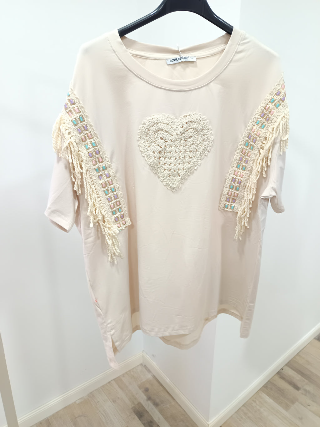 Camiseta fleco crochet