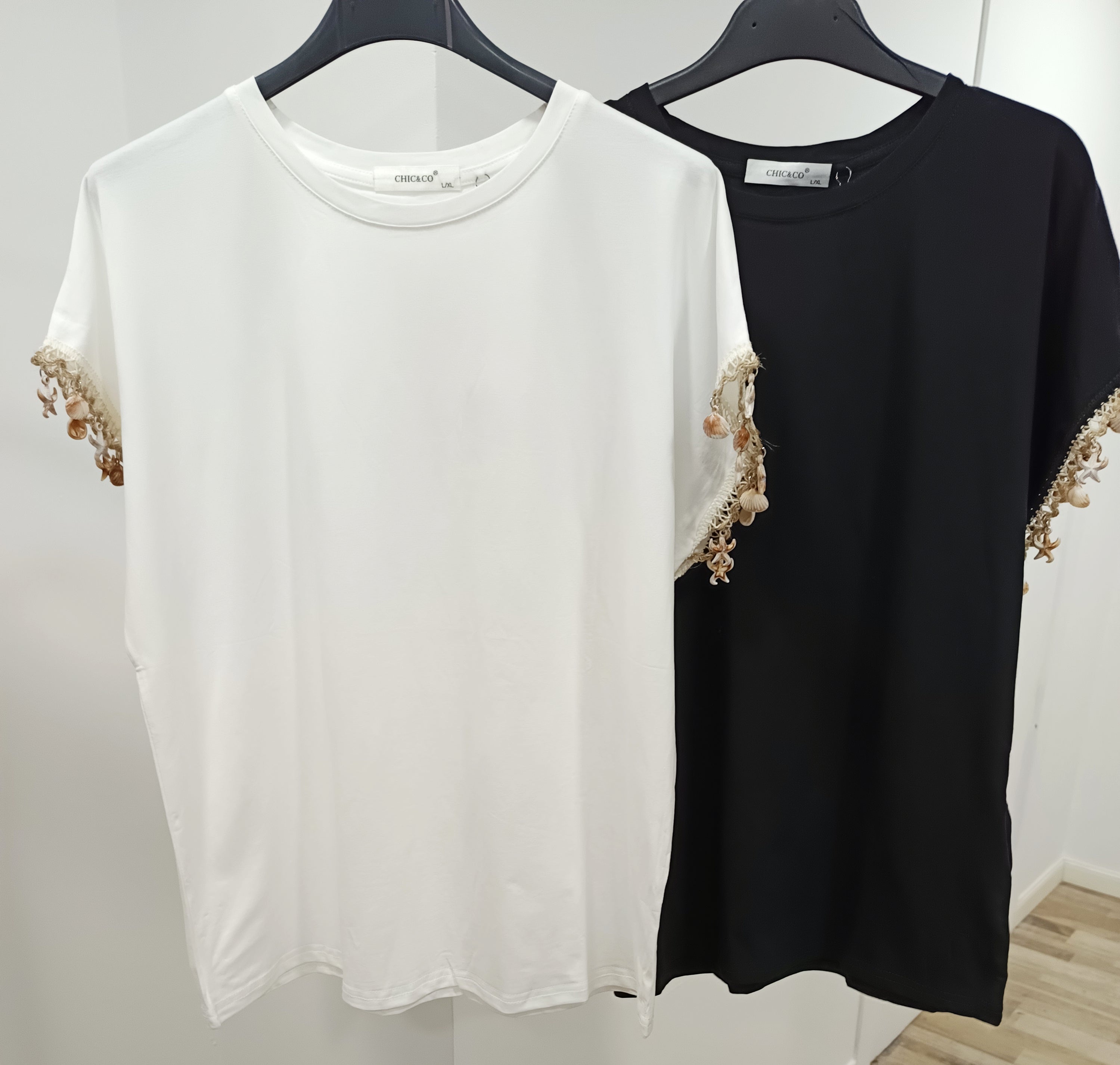 Camiseta adorno conchas