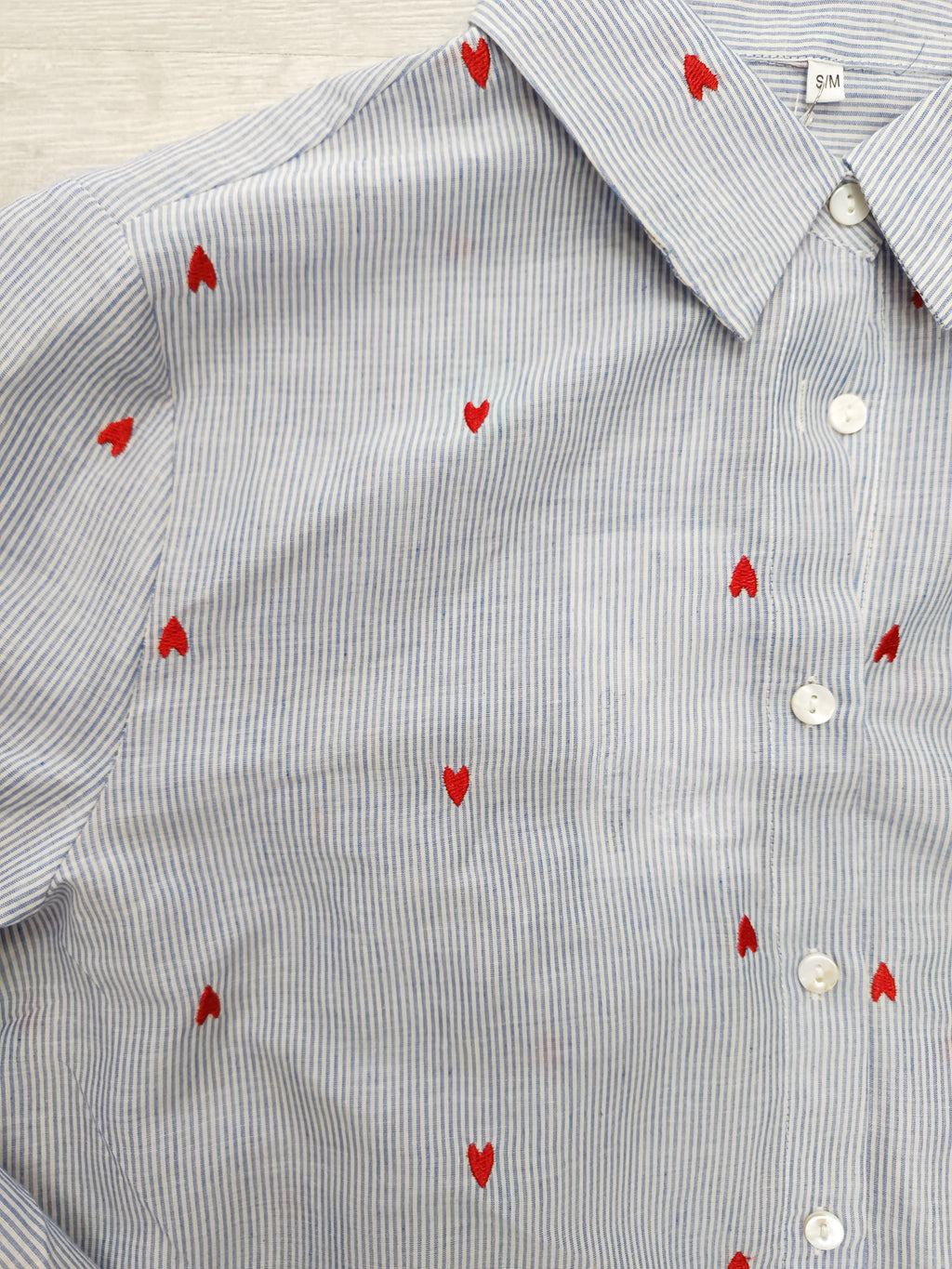 Camisa corazones bordados