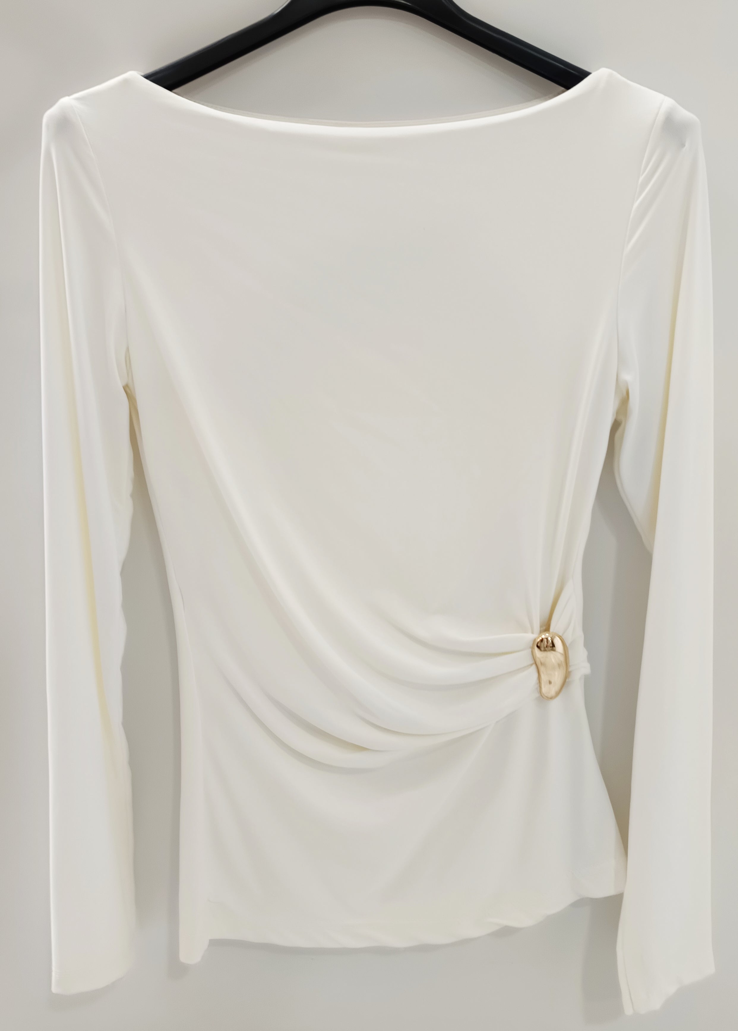 Camiseta manga larga con detalle dorado