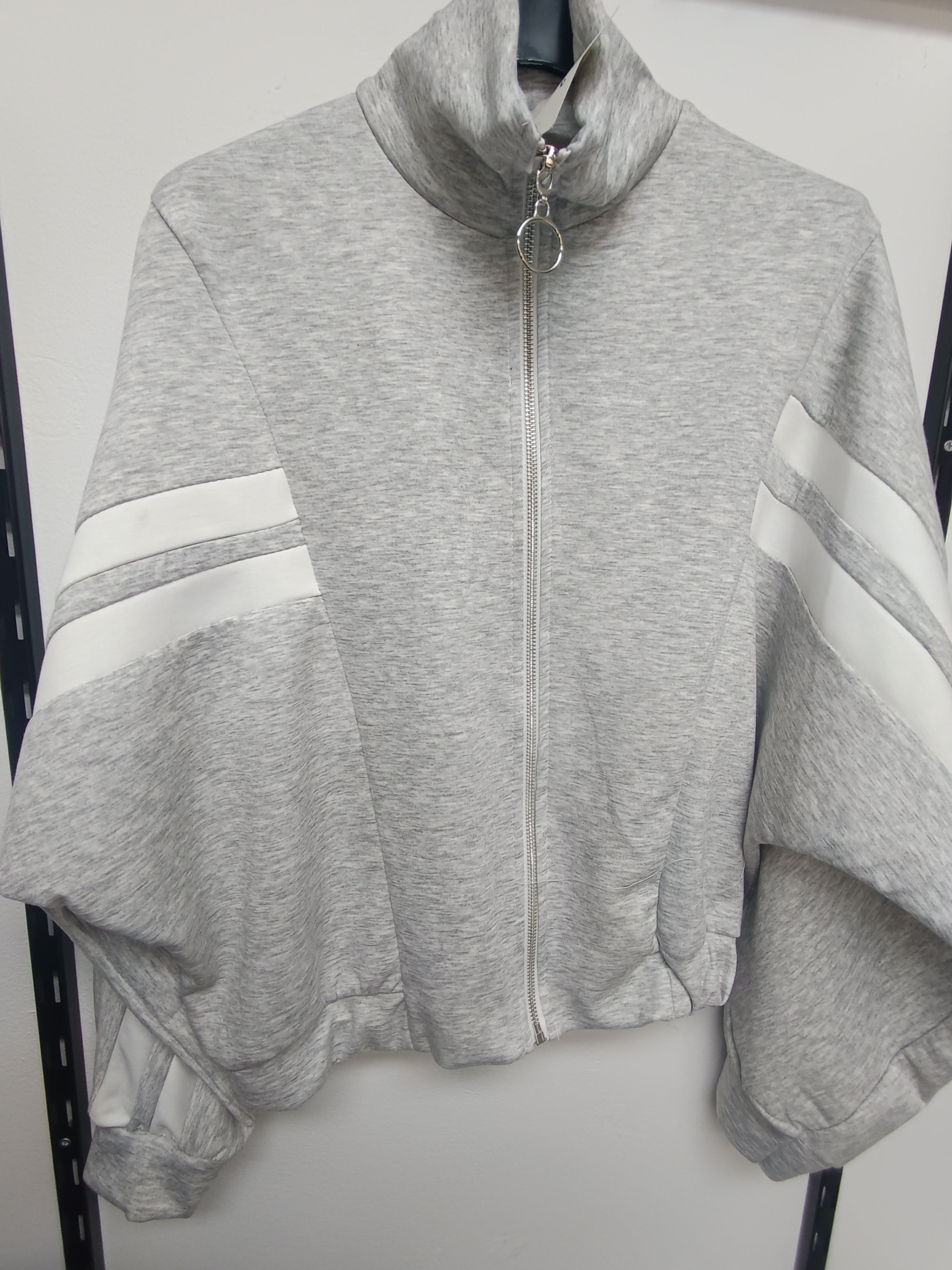 Chaqueta ligera con cremallera