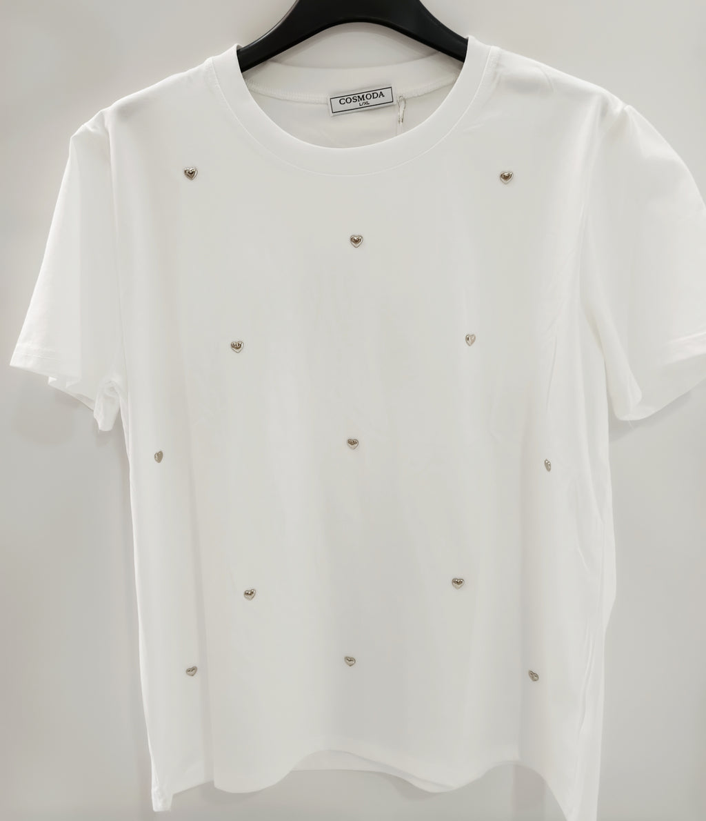 Camiseta con corazones metálicos
