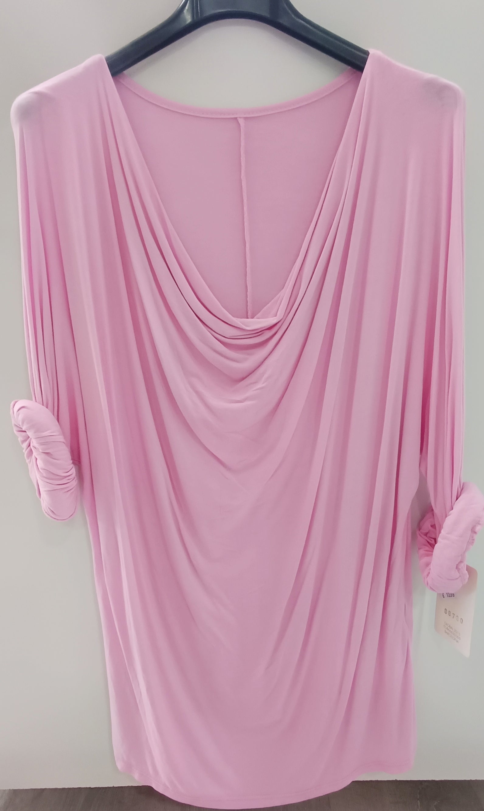 Camiseta escote cascada