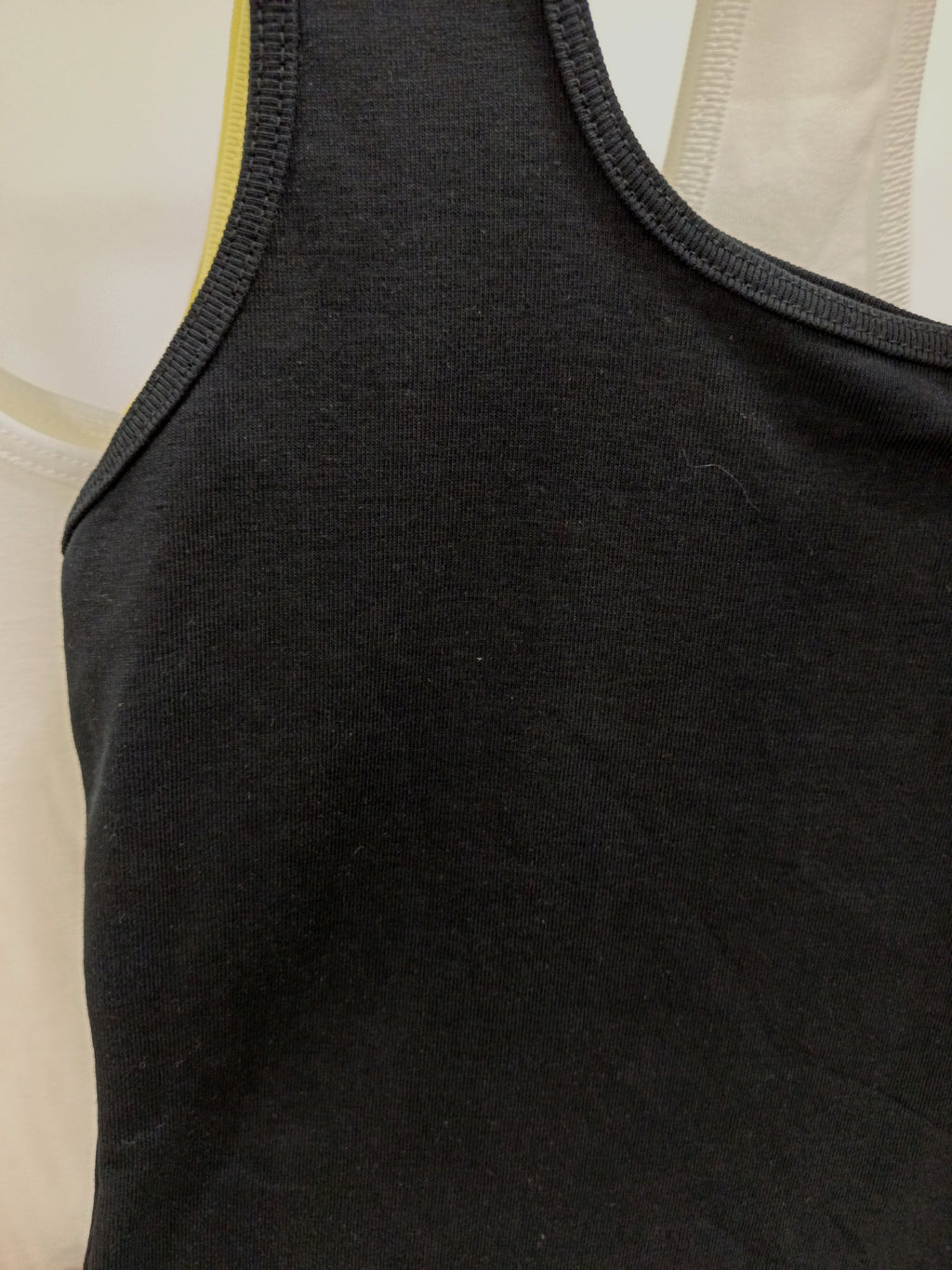 Camiseta básica algodón tirante