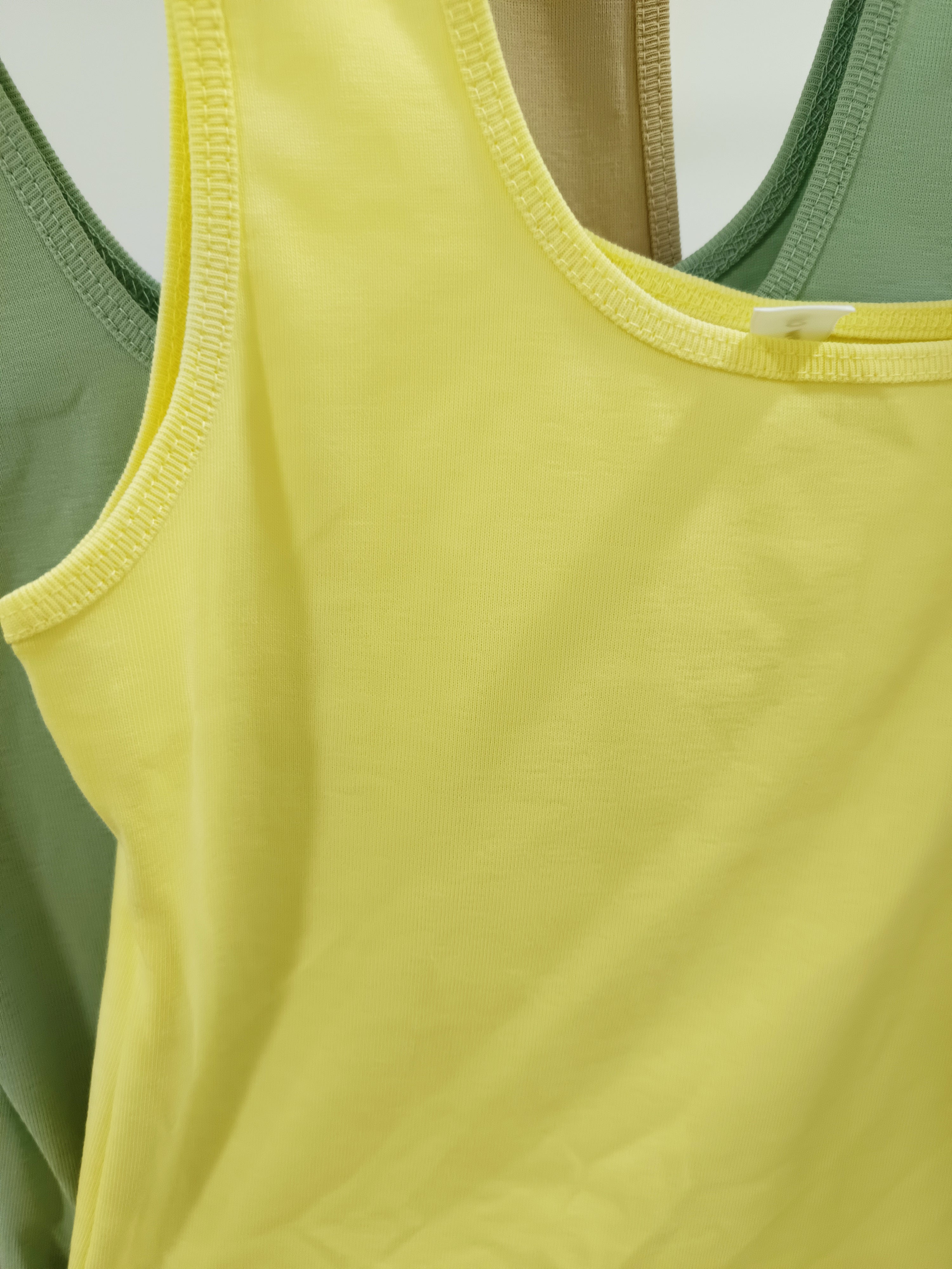Camiseta básica algodón tirante