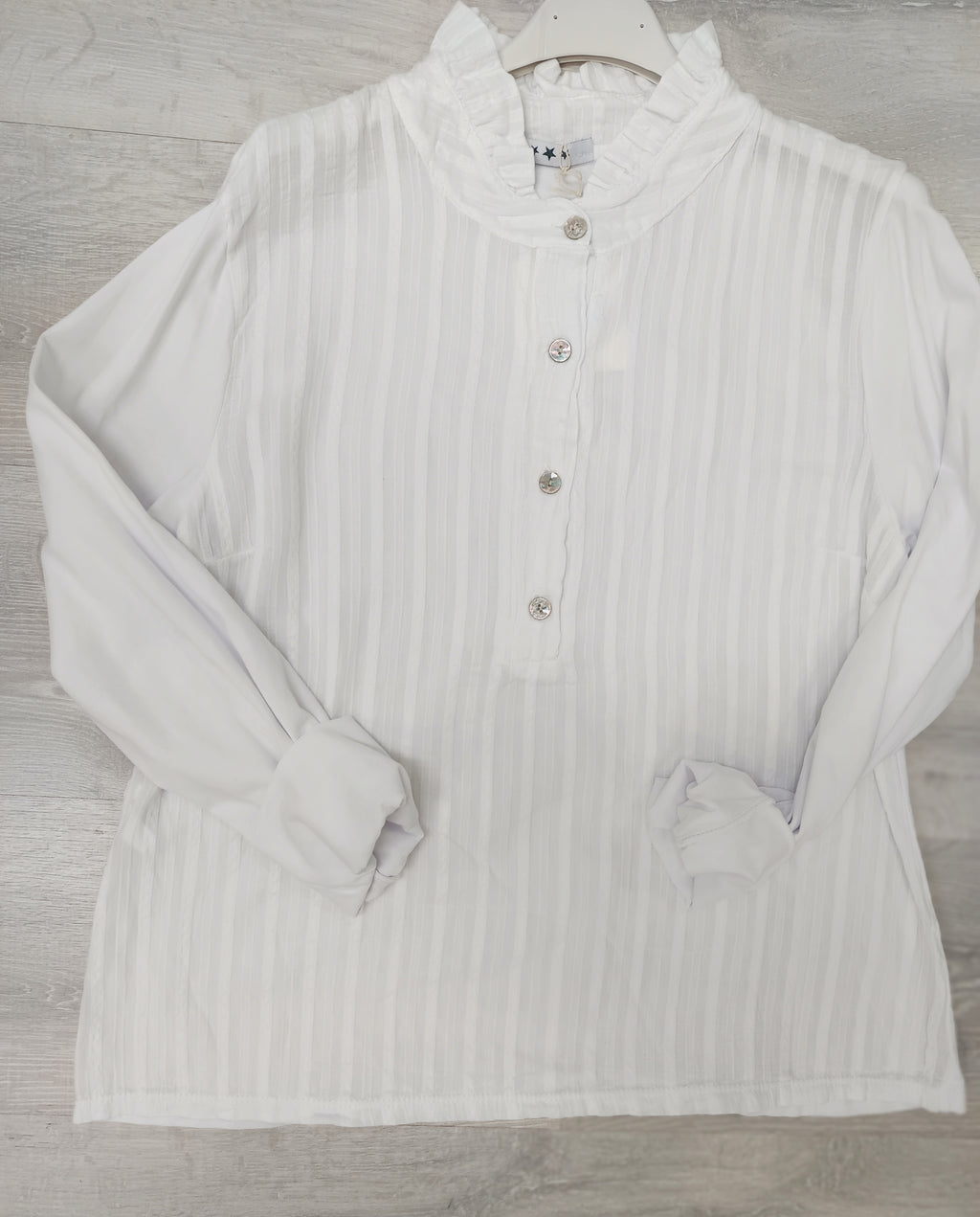 Blusa combinada con mangas de camiseta