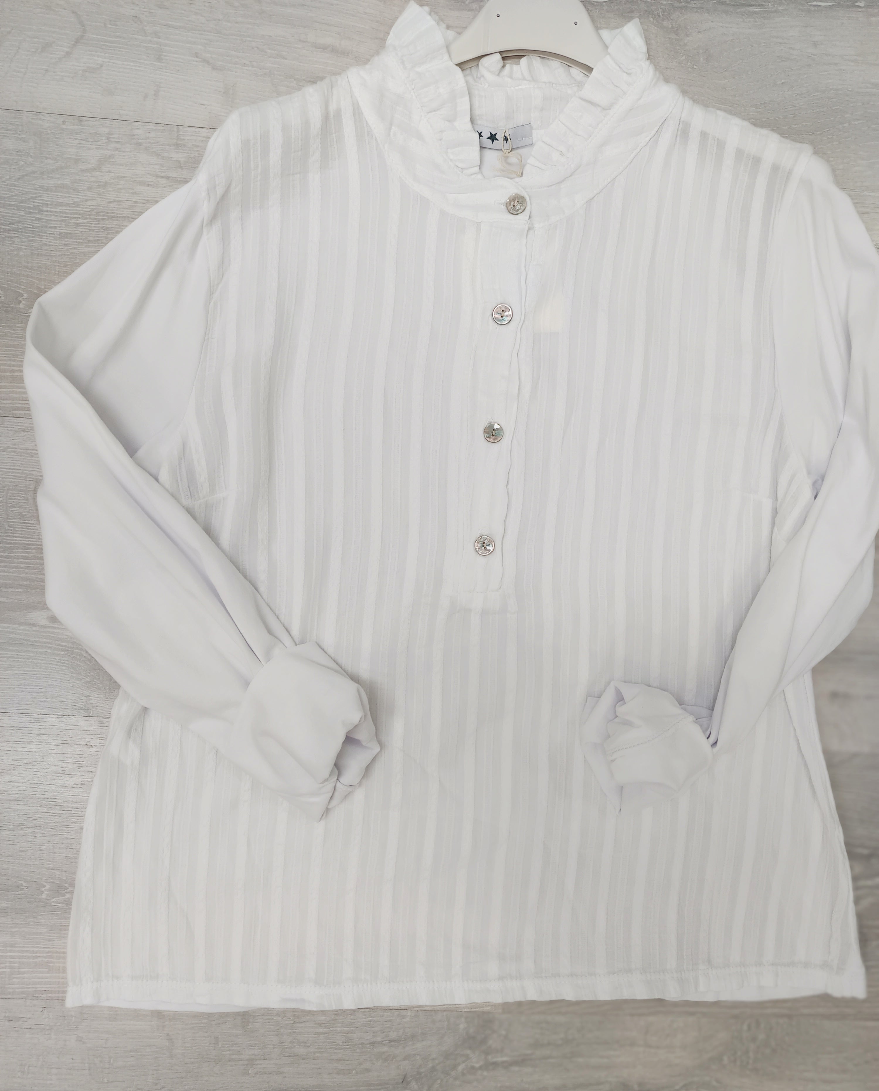 Blusa combinada con mangas de camiseta