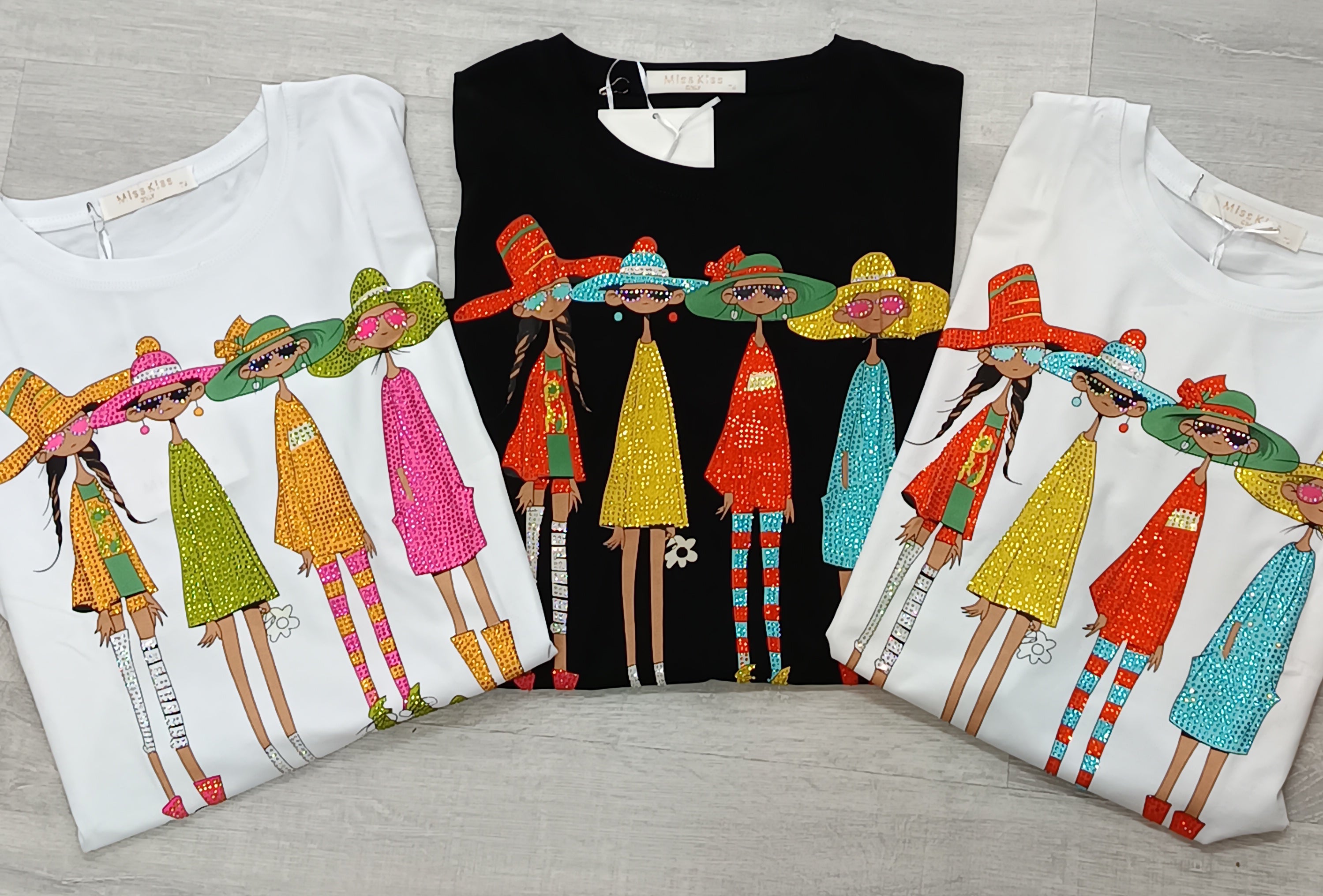 Camiseta estampada con strass