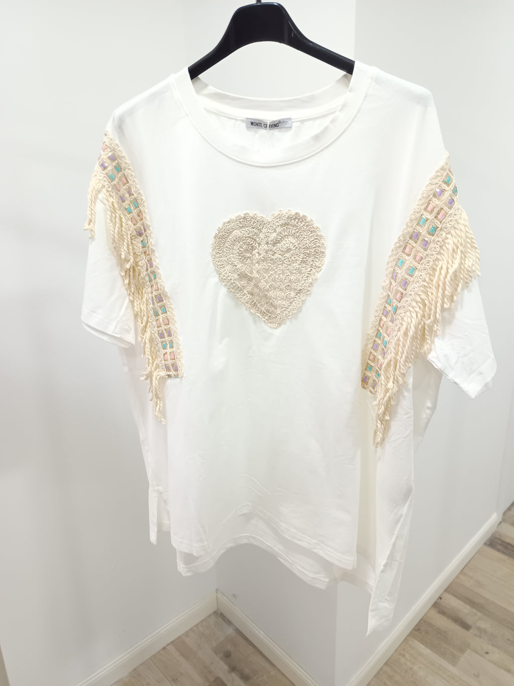 Camiseta fleco crochet