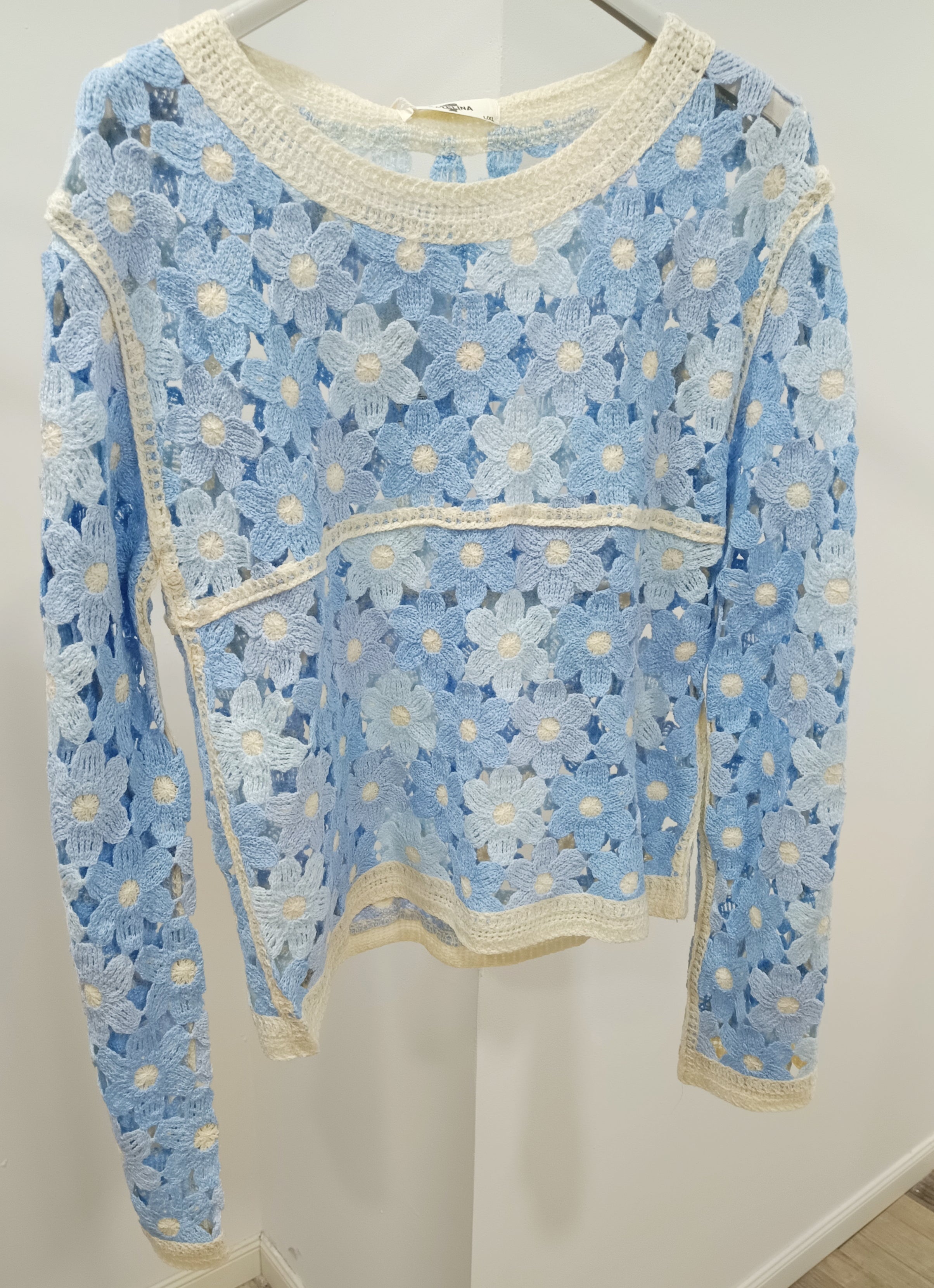Jersey calado de flores