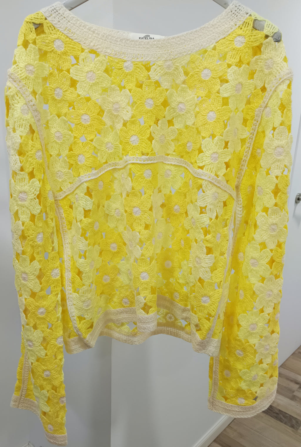 Jersey calado de flores