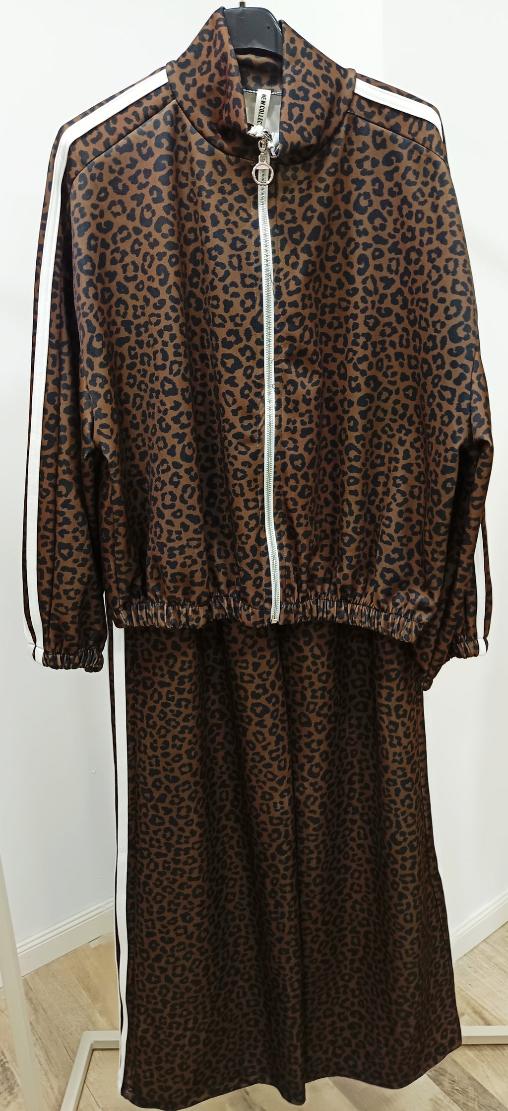 Conjunto chándal leopardo inspiración
